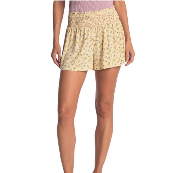 BCBGENERATION Smocked Waist Shorts In Peach - Picture 1 of 8